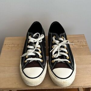Converse All-Stars size 7.5 women